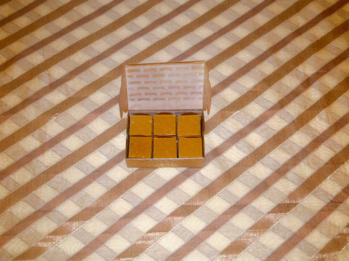 Nolen Gur Kaju Barfi